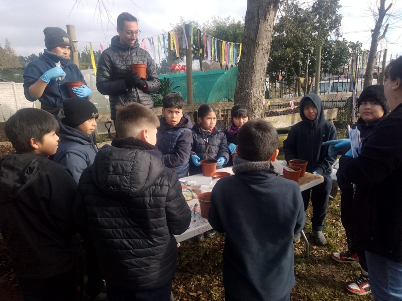 Visita Forjadores Ambientales Invernadero Pailahueque